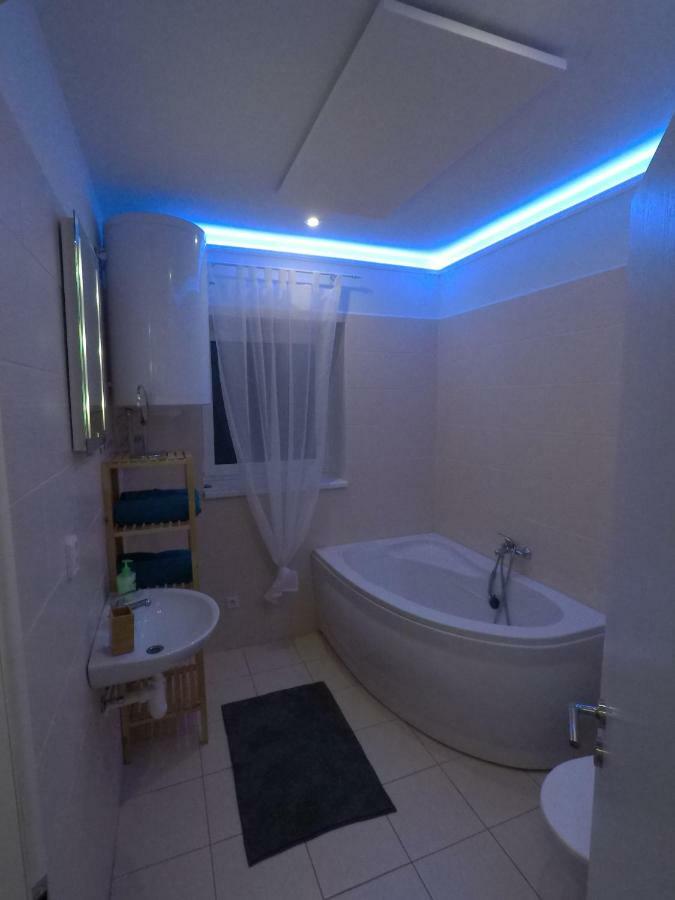 Apartman Reggie - Pec Pod Snezkou Εξωτερικό φωτογραφία